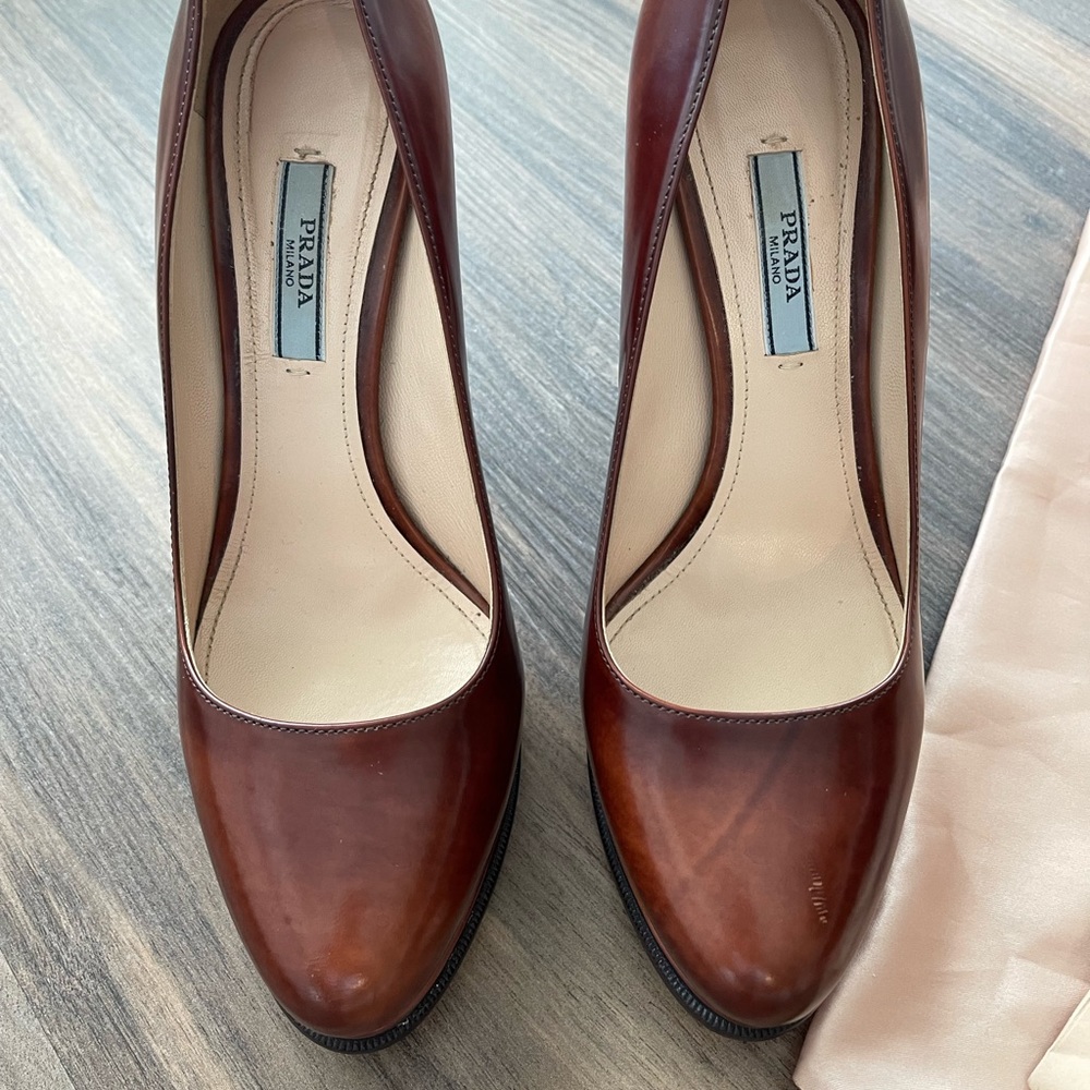 Prada Brown Leather Round Toe Pumps - Picture 2 of 7